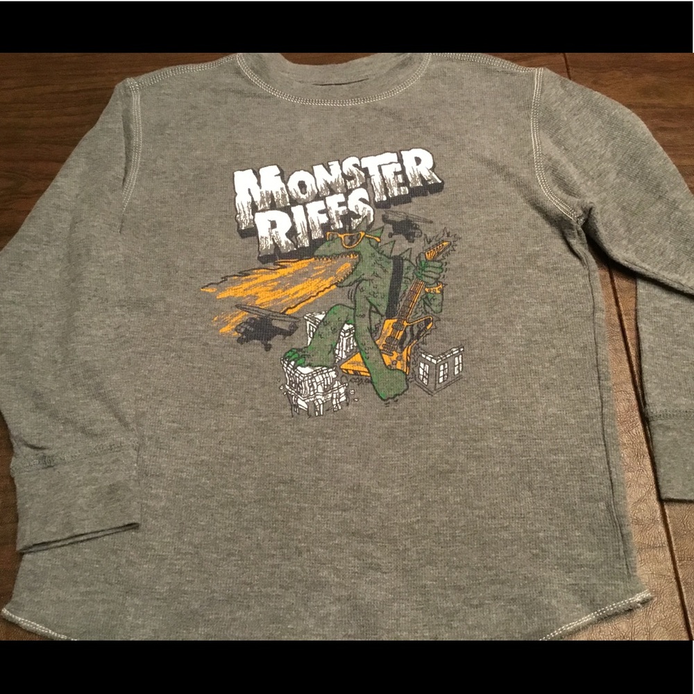GAP long sleeve graphic t-shirt Sz Small 6-7
